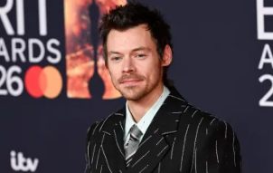 Harry Styles regala churros a sus fans en México para despedir la residencia de Together, Together